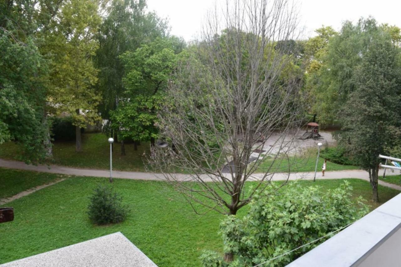 Vila Velebita, Sweet Cozy Appartement :) Zagreb Dış mekan fotoğraf
